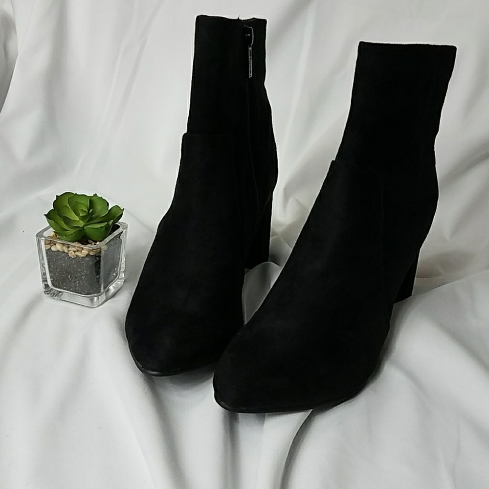 ❣5🌟❣Black Suede Ankle Booties❣ - Picture 6 of 8